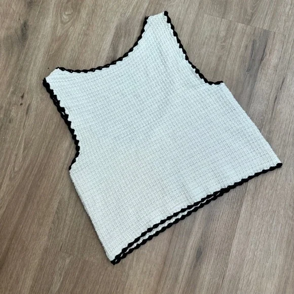 Cotton On Knit Crop Top Women Large Cream Black Scalloped Trim Coastal Summer - Picture 13 of 15